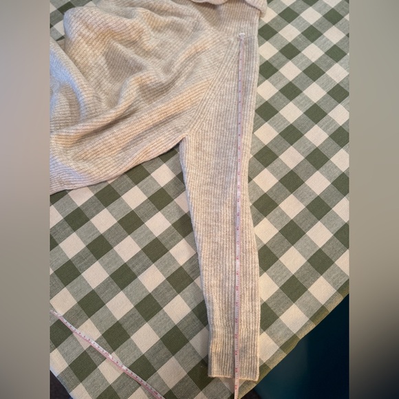 BP Beige Oatmeal Light Heather Ribbed - Picture 11 of 12